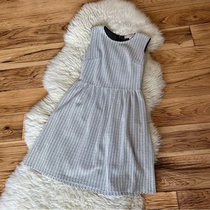 Loft Textured Patterned Sleeveless Dress Size 2